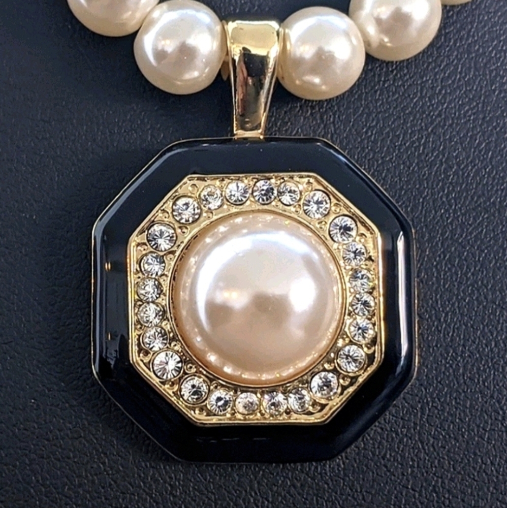 ERWIN PEARL Vintage Black Enamel Faux Pearl Rhinestone Pendant Choker Gold Tone - Picture 3 of 6